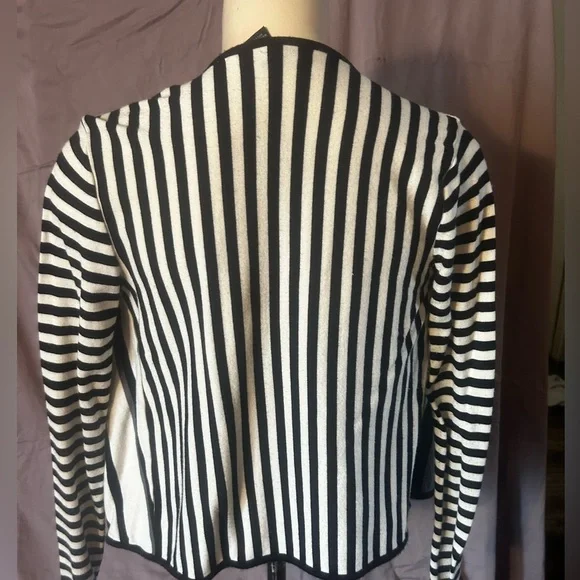 Alfani Women's Striped Black and Cream Asymmetrical cardigan - Picture 2 of 3